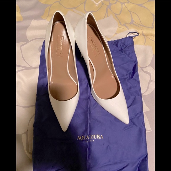 aquazzura white pumps